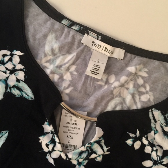 White House | Black Market Keyhole Top - Picture 4 of 6